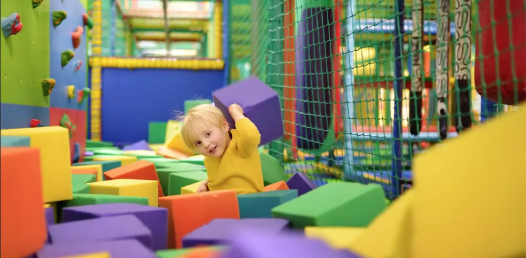 kids playing indoor