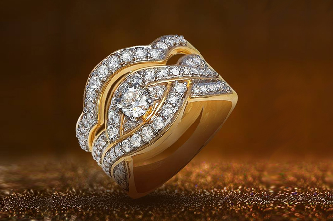 Timeless diamonds, gold and jewels